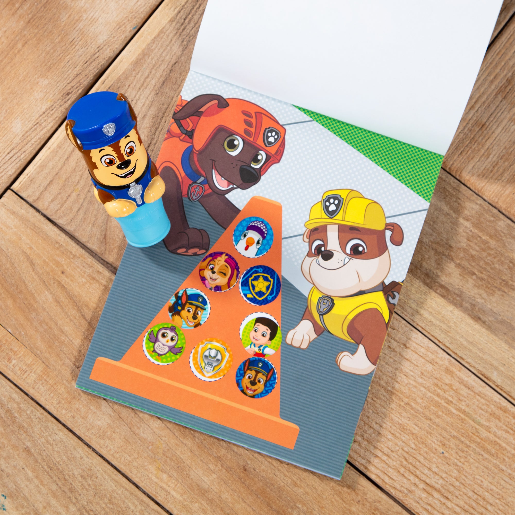 Sticker WOW!™ Activity Pad & Sticker Stamper - PAW Patrol Chase - Image 9