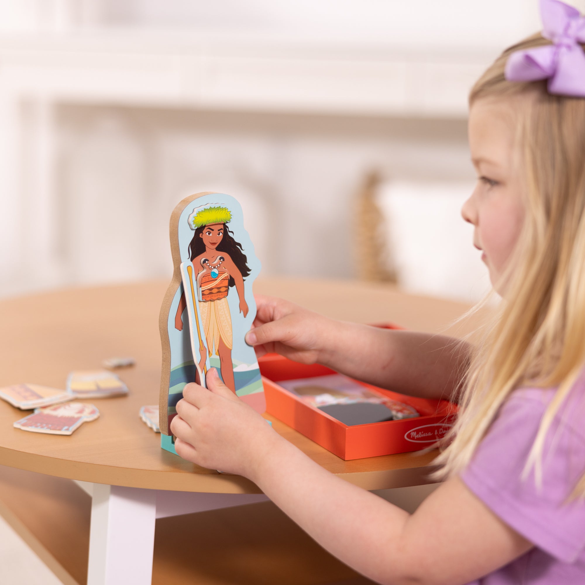Disney Moana Wooden Magnetic Dress-Up Play Set - Image 8