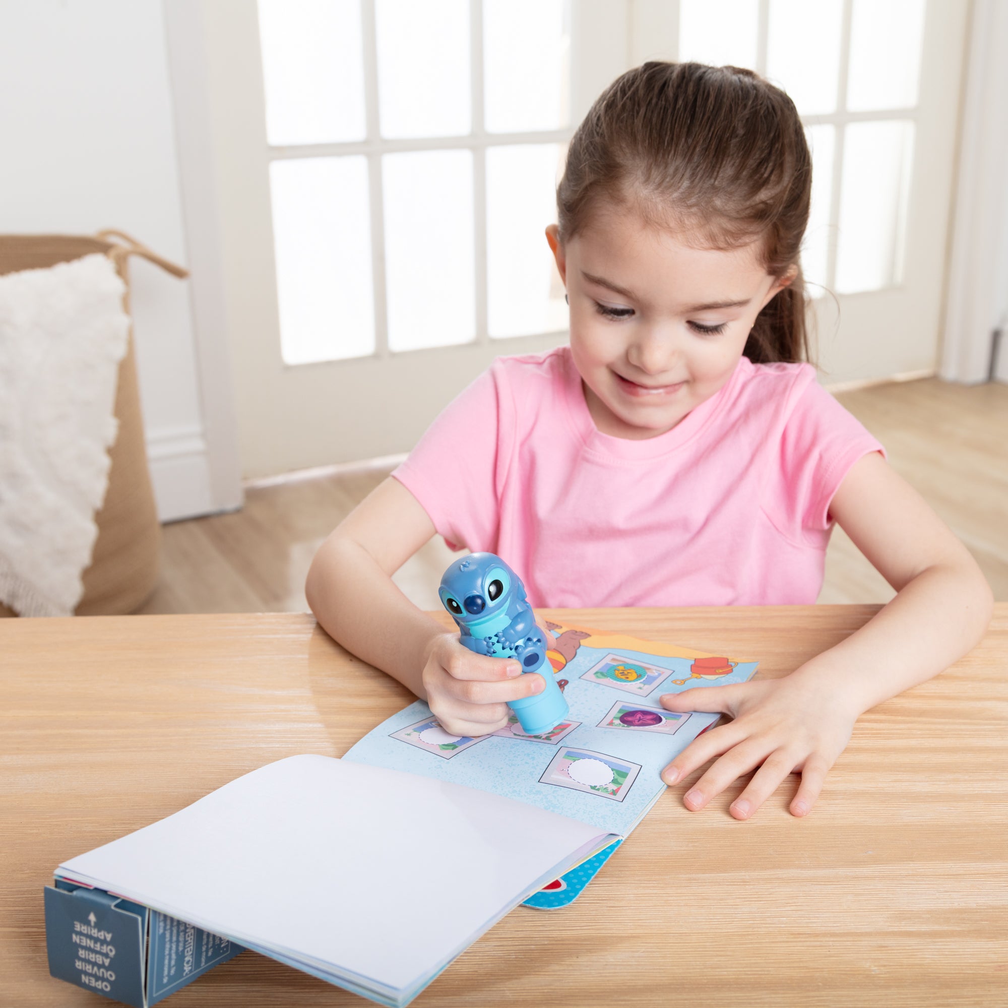 Sticker WOW!? Disney Stitch Activity Pad & Sticker Stamper - Image 5