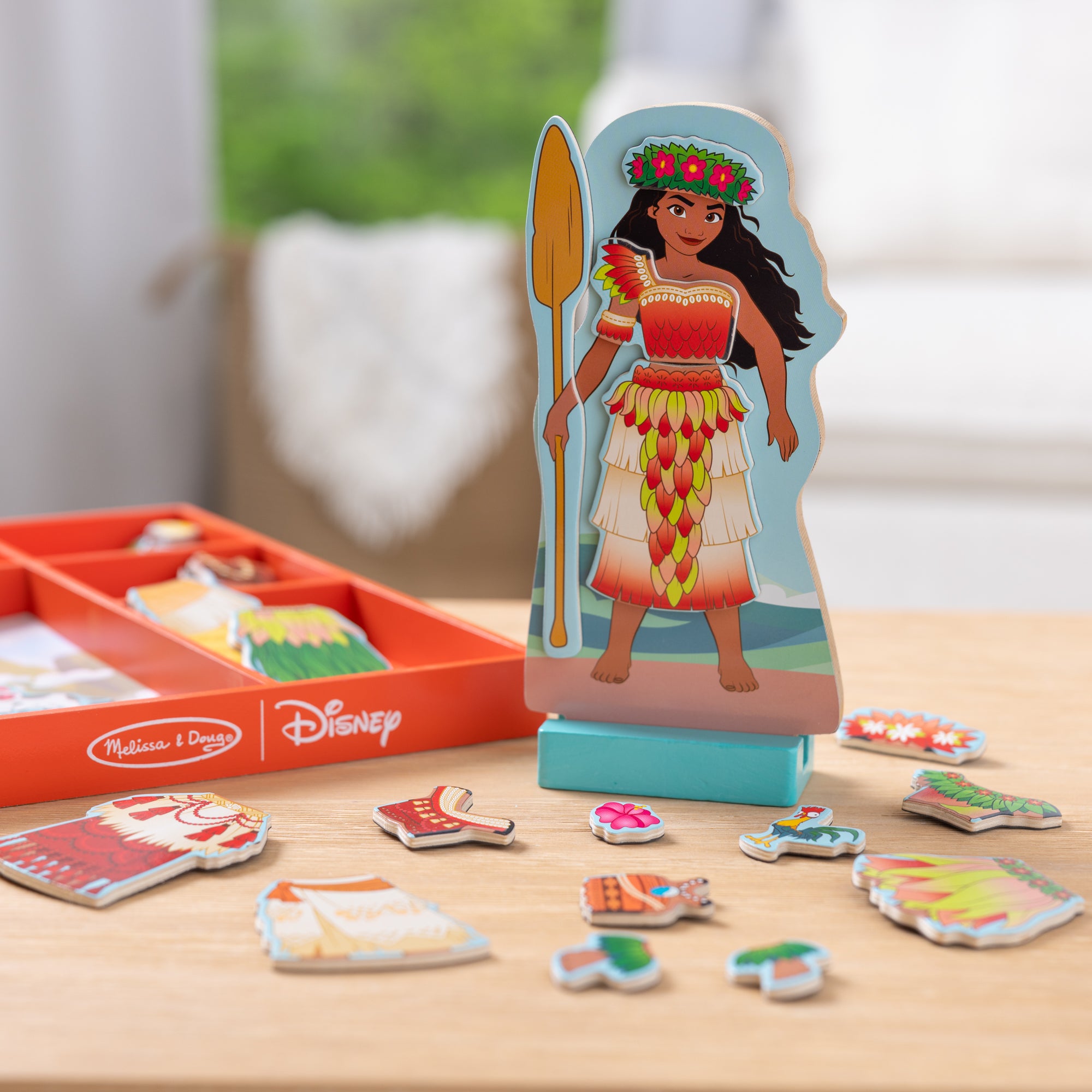 Disney Moana Wooden Magnetic Dress-Up Play Set - Image 9