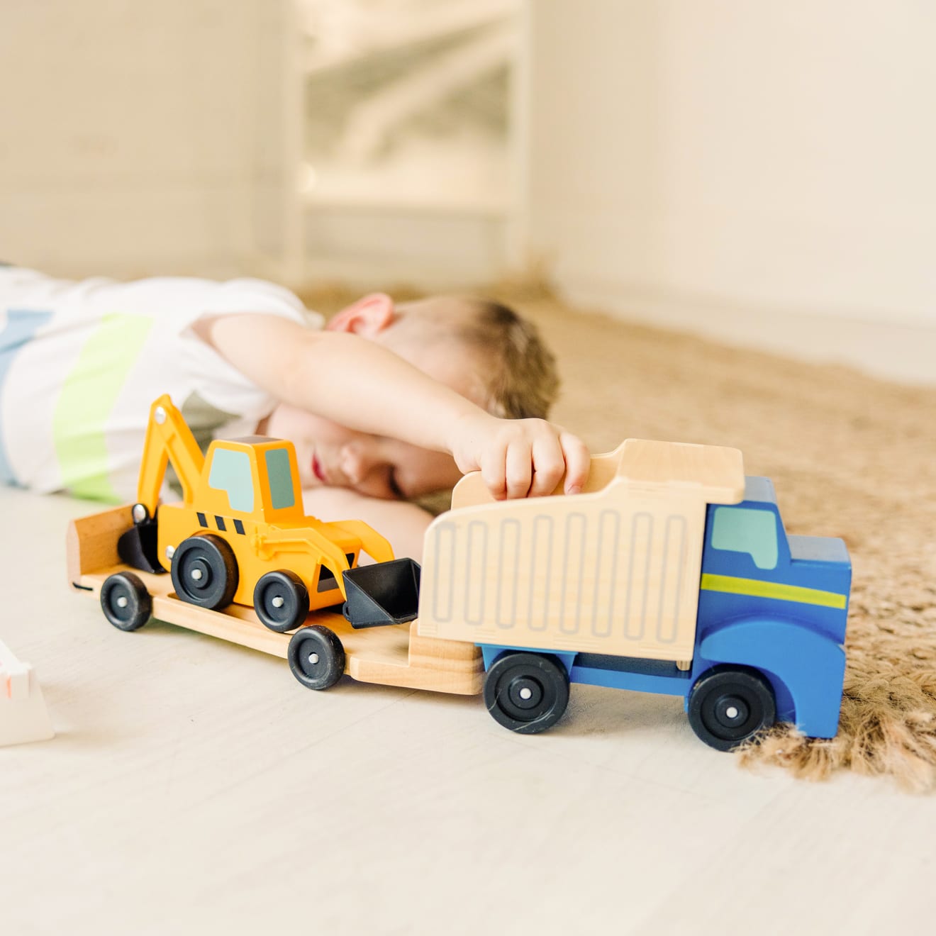 Classic Toy Dump Truck & Loader - Image 2